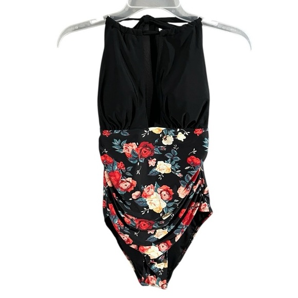 NEW CUPSHE Women's Black Floral Plunging Halter Open Back OnePiece Swimsuit Sz L - Picture 6 of 8